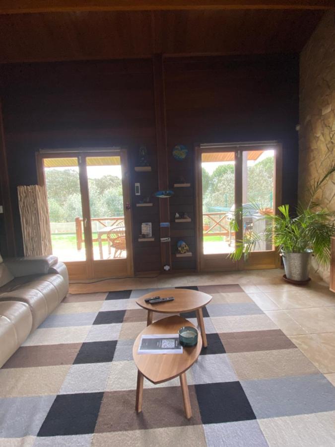 Wooden Twin Room Minde Екстериор снимка